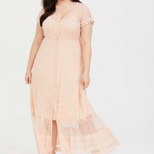 Torrid Peachy/Cream Lace Maxi Dress